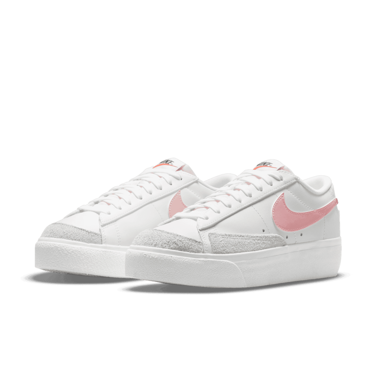 Nike Blazer Low Platform 'White Pink Glaze' (W) Angle 2