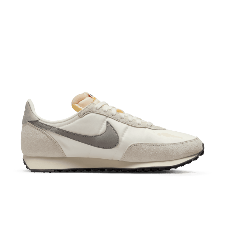 Nike Waffle Trainer 2 SE 'Sail Light Bone' Angle 1