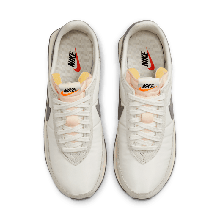 Nike Waffle Trainer 2 SE 'Sail Light Bone' Angle 2