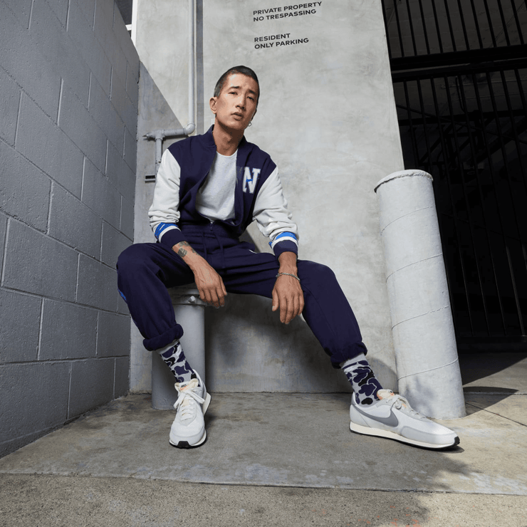 Nike Waffle Trainer 2 SE 'Sail Light Bone' Angle 7