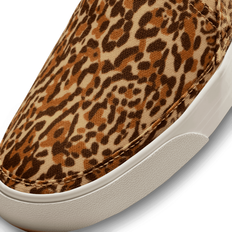 Nike Court Legacy 'Leopard' (W) Angle 5