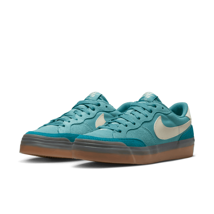 Nike SB Zoom Pogo Plus SB 'Noise Aqua Gum' (W) Angle 2