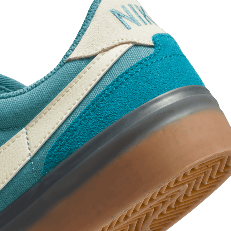 Nike SB Zoom Pogo Plus SB 'Noise Aqua Gum' (W) Angle 5