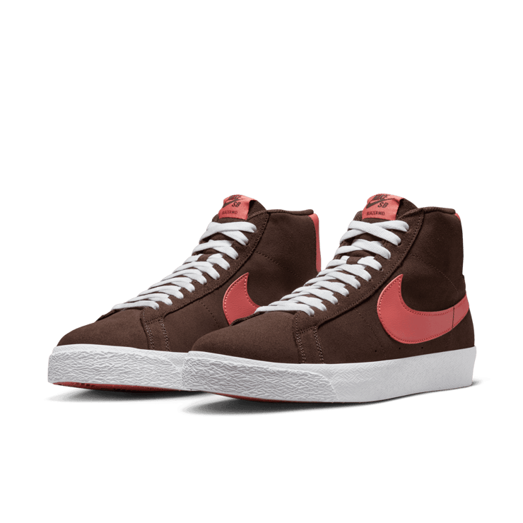 Nike SB Zoom Blazer Mid SB 'Brown Adobe' Angle 2