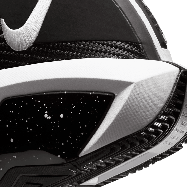 Nike LeBron Soldier 14 'Black White' Angle 5