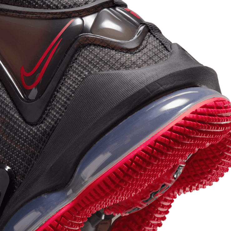 Nike LeBron 19 'Bred' Angle 5