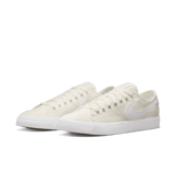 Nike SB Blazer Court SB 'Sail White' Angle 2