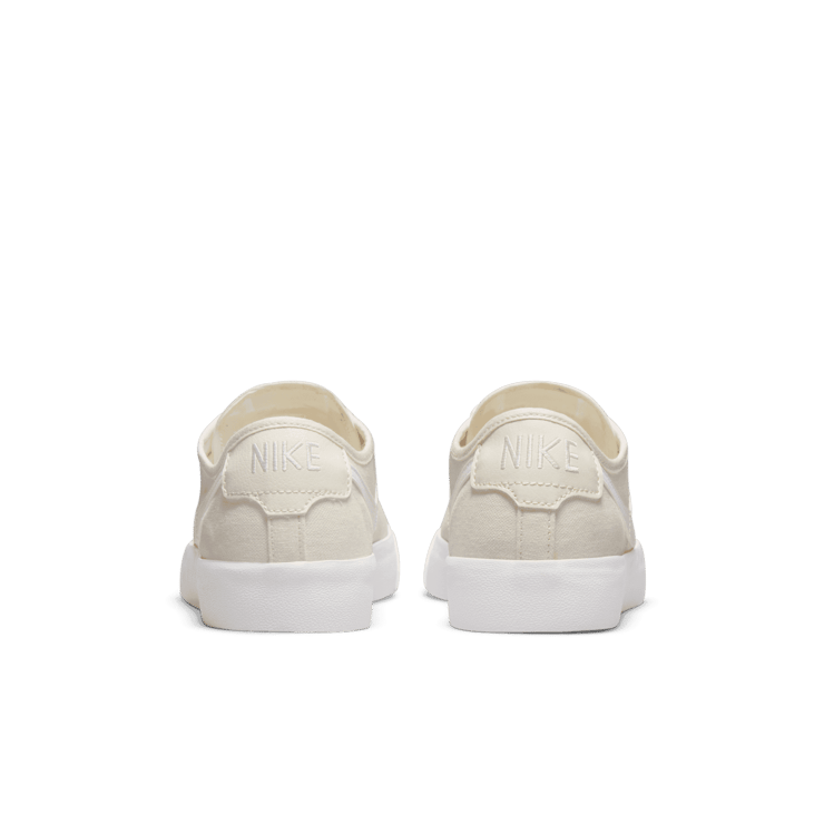 Nike SB Blazer Court SB 'Sail White' Angle 3