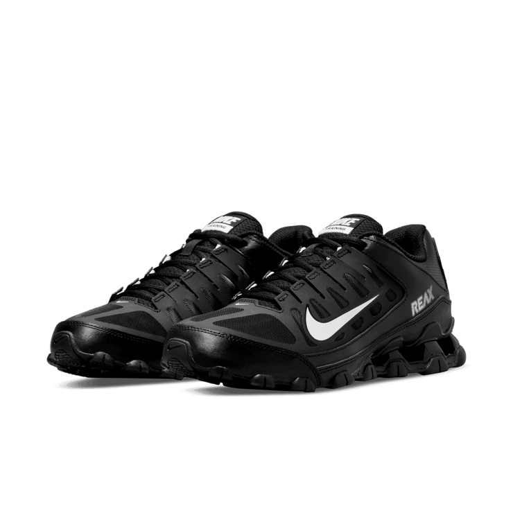 Nike Reax 8 TR 'Black White' Angle 2