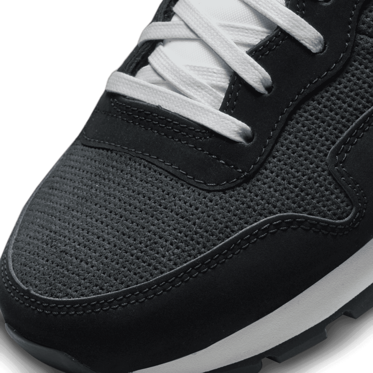 Nike Air Pegasus 83 'Off Noir' Angle 4