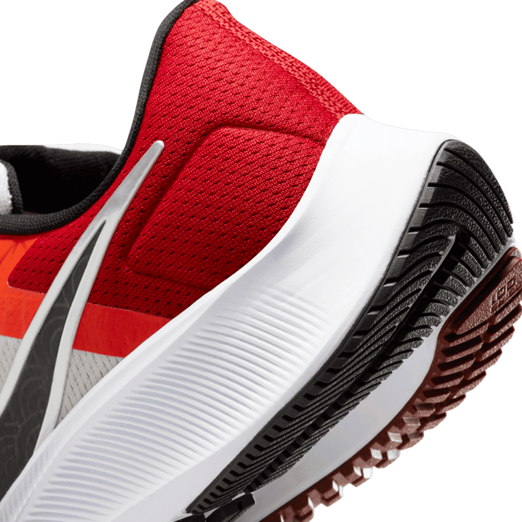 Nike Air Zoom Pegasus 38 'Sail Gym Red Black' Angle 5