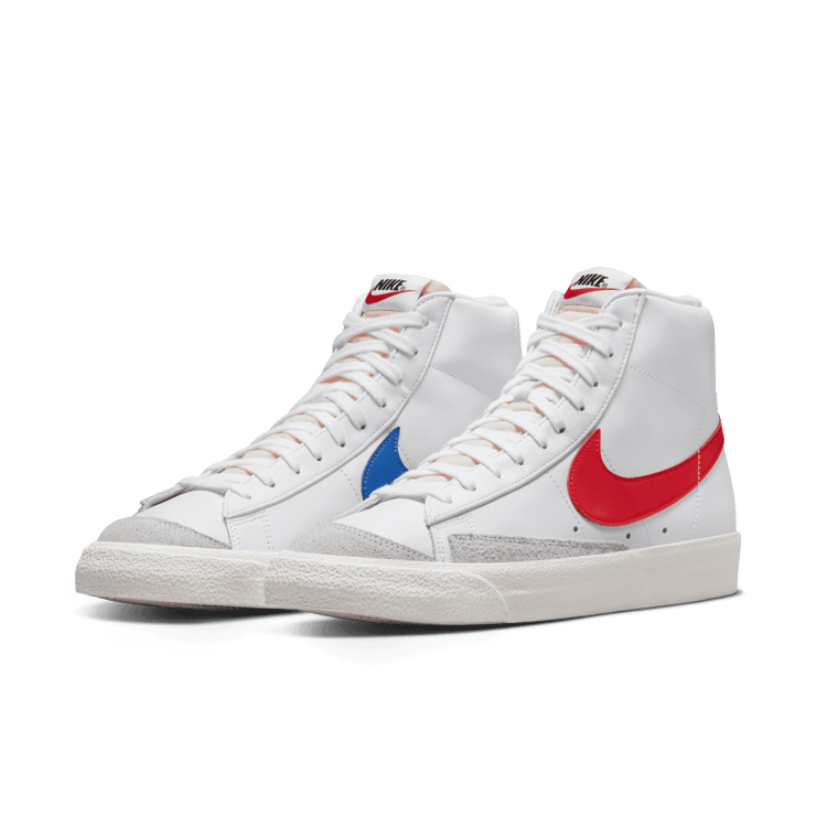 Nike Blazer Mid '77 Vintage 'White Blue Red' Angle 3