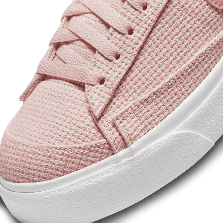 Nike Blazer Low Platform Essential 'Pink Oxford Woven' (W) Angle 4