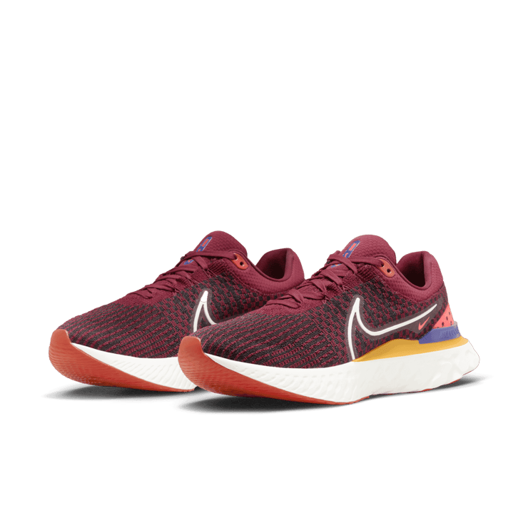 Nike React Infinity Run Flyknit 3 'Dark Beetroot' Angle 2