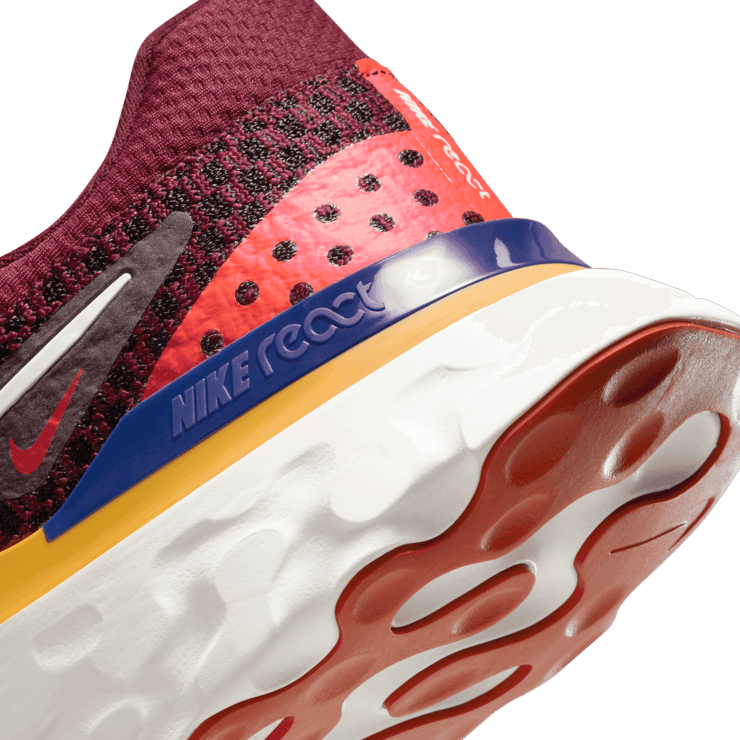 Nike React Infinity Run Flyknit 3 'Dark Beetroot' Angle 5