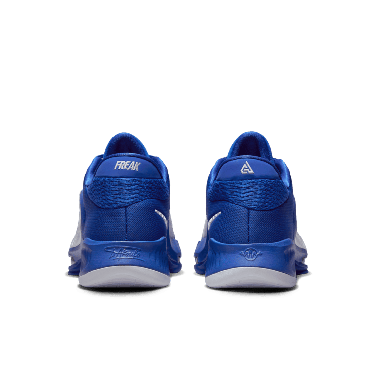 Nike Zoom Freak 4 TB 'Game Royal' Angle 3