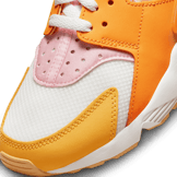 Nike Air Huarache 'Solar Flare Soft Pink' (W) Angle 4