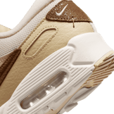 Nike Air Max 90 Futura 'Neapolitan' (W) Angle 5