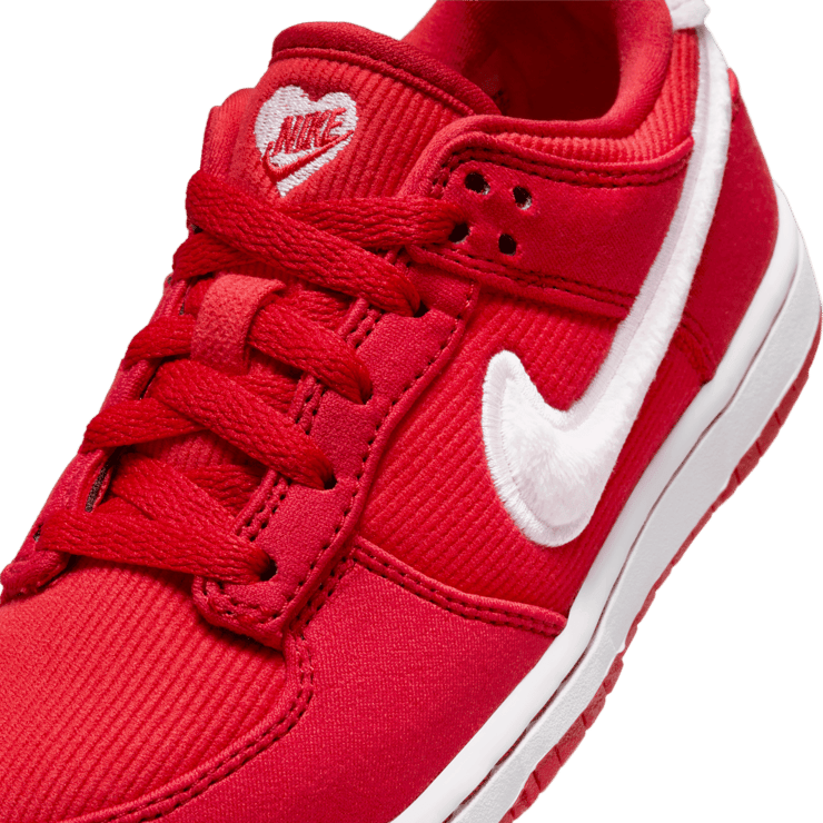 Nike Dunk Low Valentine’s Day (2024) (PS) Angle 4