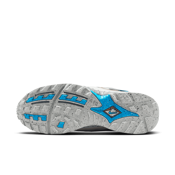 Nike Air Terra Humara Undefeated Archaeo Brown Angle 0