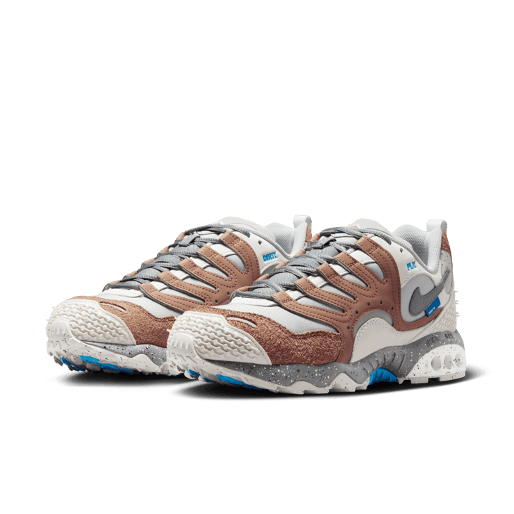 Nike Air Terra Humara Undefeated Archaeo Brown Angle 2