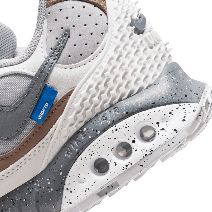 Nike Air Terra Humara Undefeated Archaeo Brown Angle 5