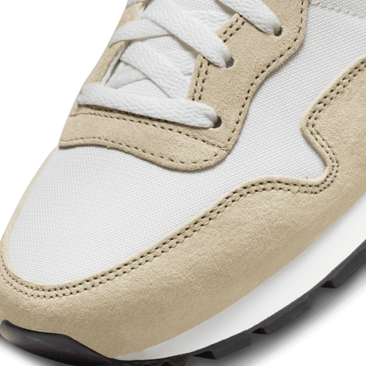 Nike Air Pegasus 83 Premium 'Phantom Ale Brown' Angle 4