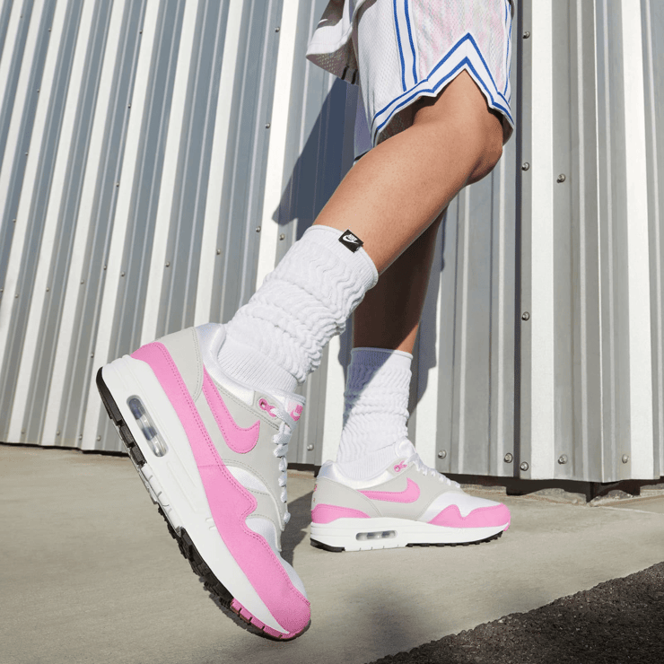 Nike Air Max 1 Playful Pink (W) Angle 0