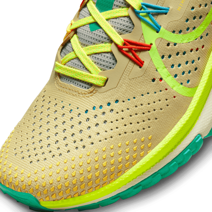 Nike React Pegasus Trail 4 'Team Gold Volt' (W) Angle 4
