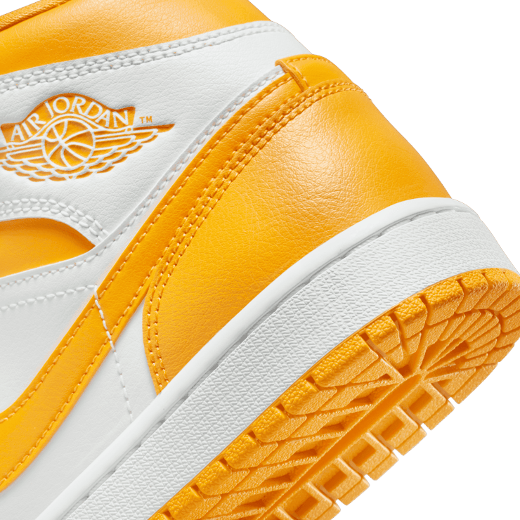 Jordan 1 Mid White Yellow (W) Angle 5