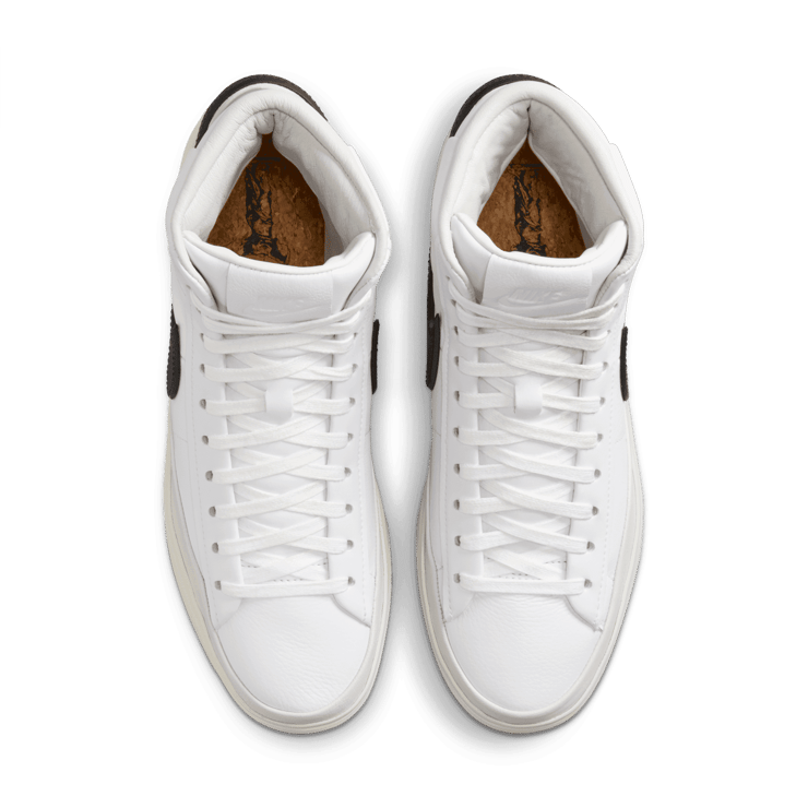 Nike Blazer Phantom Mid 'White Black' Angle 1