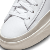 Nike Blazer Phantom Mid 'White Black' Angle 4