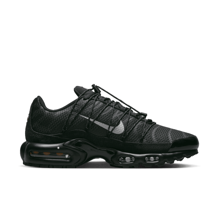 Nike Air Max Plus Utility 'Black Metallic Silver' Angle 1