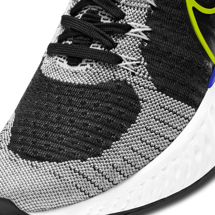 Nike React Infinity Run Flyknit 2 'Racer Blue Cyber' Angle 4