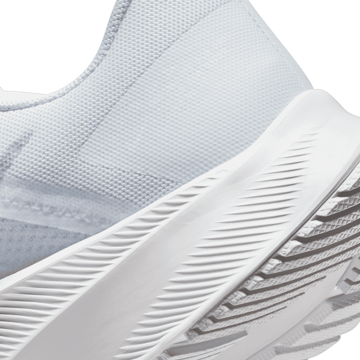 Nike Quest 4 'White Photon Dust' (W) Angle 5