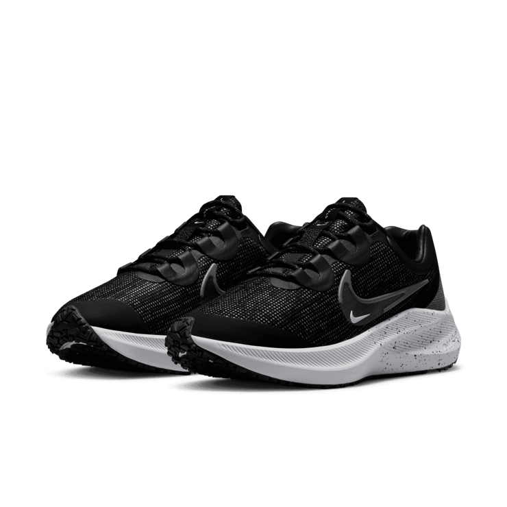 Nike Zoom Winflo 8 Shield 'Black Iron Grey' (W) Angle 2