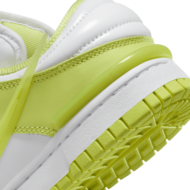 Nike Dunk Low Twist Light Lemon Twist (W) Angle 5