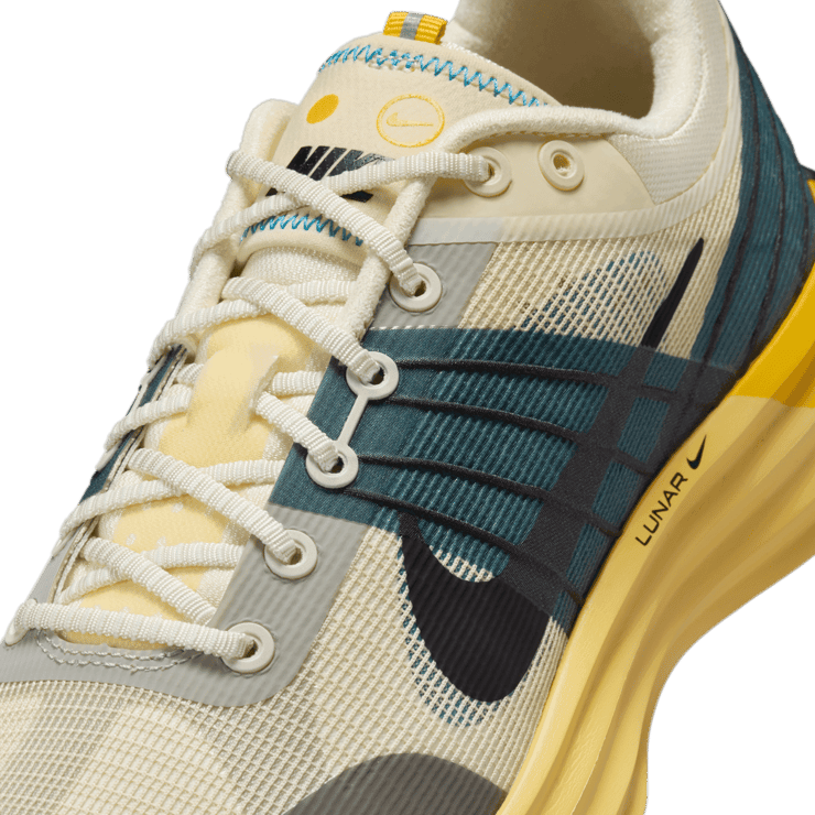 Nike Lunar Roam Alabaster Angle 4