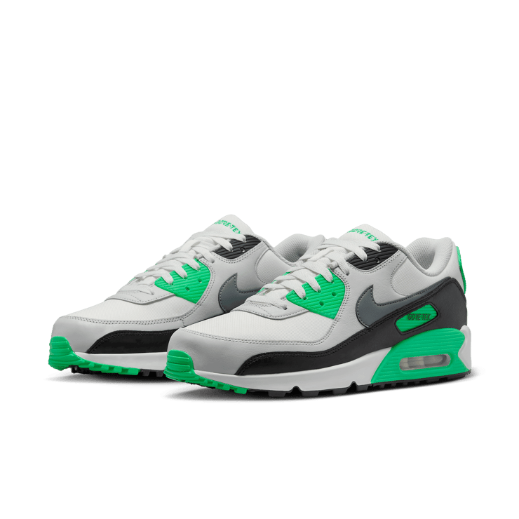 Nike Air Max 90 Gore-Tex Lucky Green Angle 2