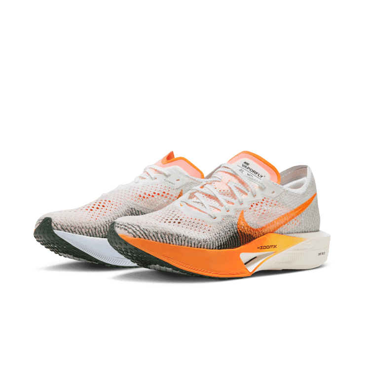 Nike Vaporfly 3 Road Racing Angle 2