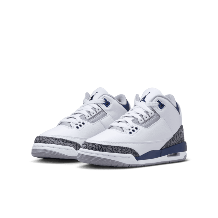 Air Jordan 3 Retro White Midnight Navy (GS) Angle 1