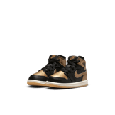 Air Jordan 1 Retro High OG Black Metallic Gold (TD) Angle 2