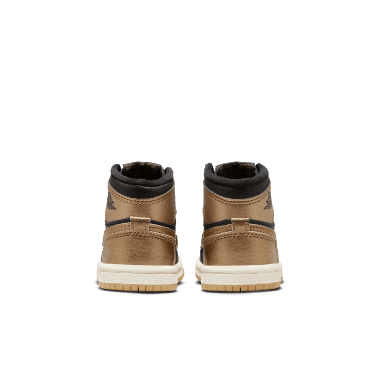 Air Jordan 1 Retro High OG Black Metallic Gold (TD) Angle 3