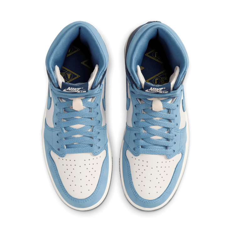 Air Jordan 1 Retro High OG First in Flight (W) Angle 1