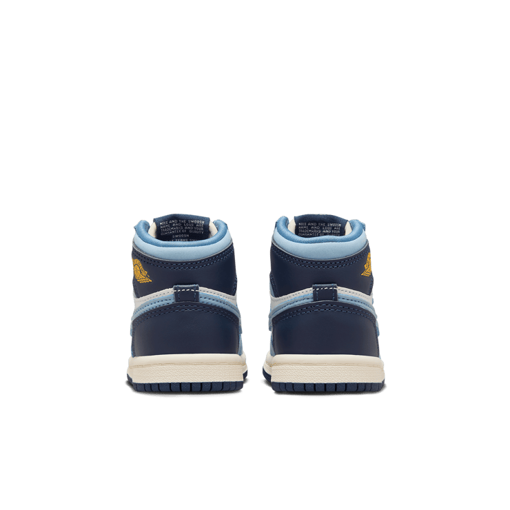 Air Jordan 1 Retro High OG University Blue Midnight Navy (TD) Angle 3
