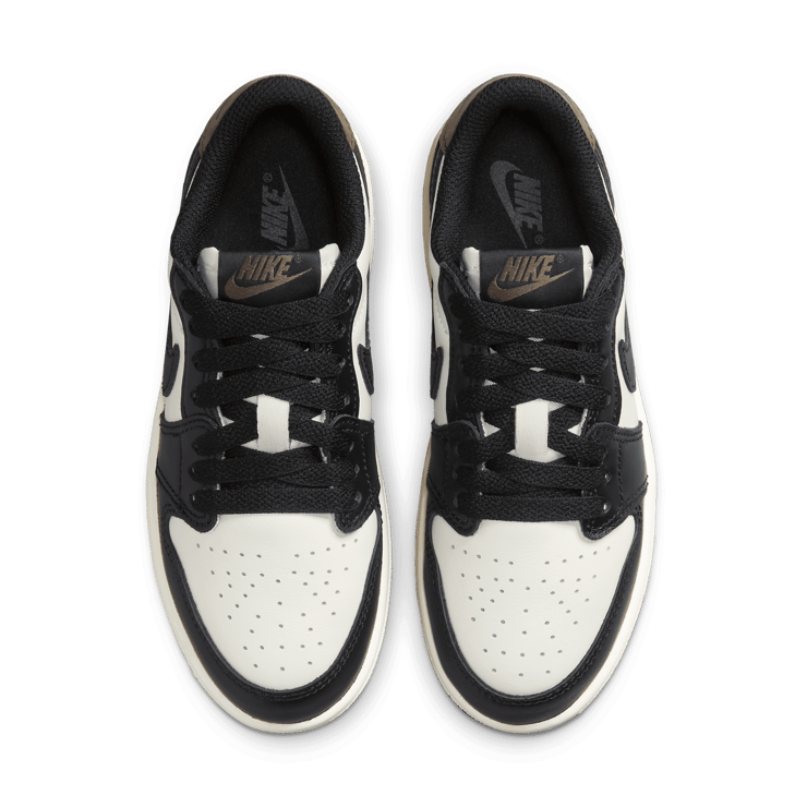 Air Jordan 1 Retro Low OG Mocha (PS) Angle 1