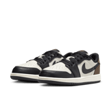 Air Jordan 1 Retro Low OG Mocha (PS) Angle 2