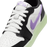 Air Jordan 1 Retro Low OG Black Raspberry (GS) Angle 1