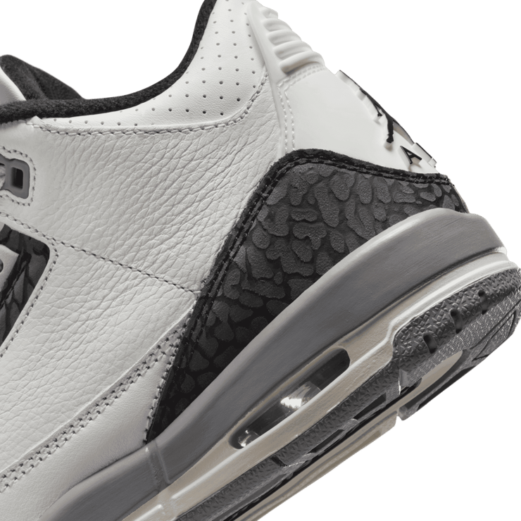 Air Jordan 3 Retro Cement Grey (GS) Angle 5