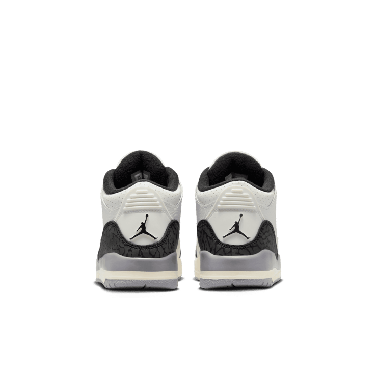 Air Jordan 3 Retro Cement Grey (PS) Angle 3